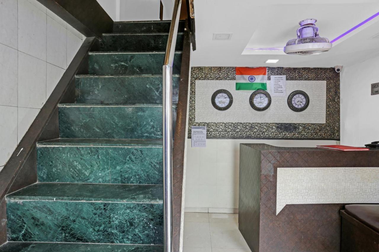 Oyo 84398 Maroshi Residency Mumbai Dış mekan fotoğraf