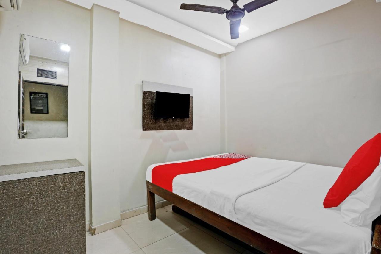 Oyo 84398 Maroshi Residency Mumbai Dış mekan fotoğraf