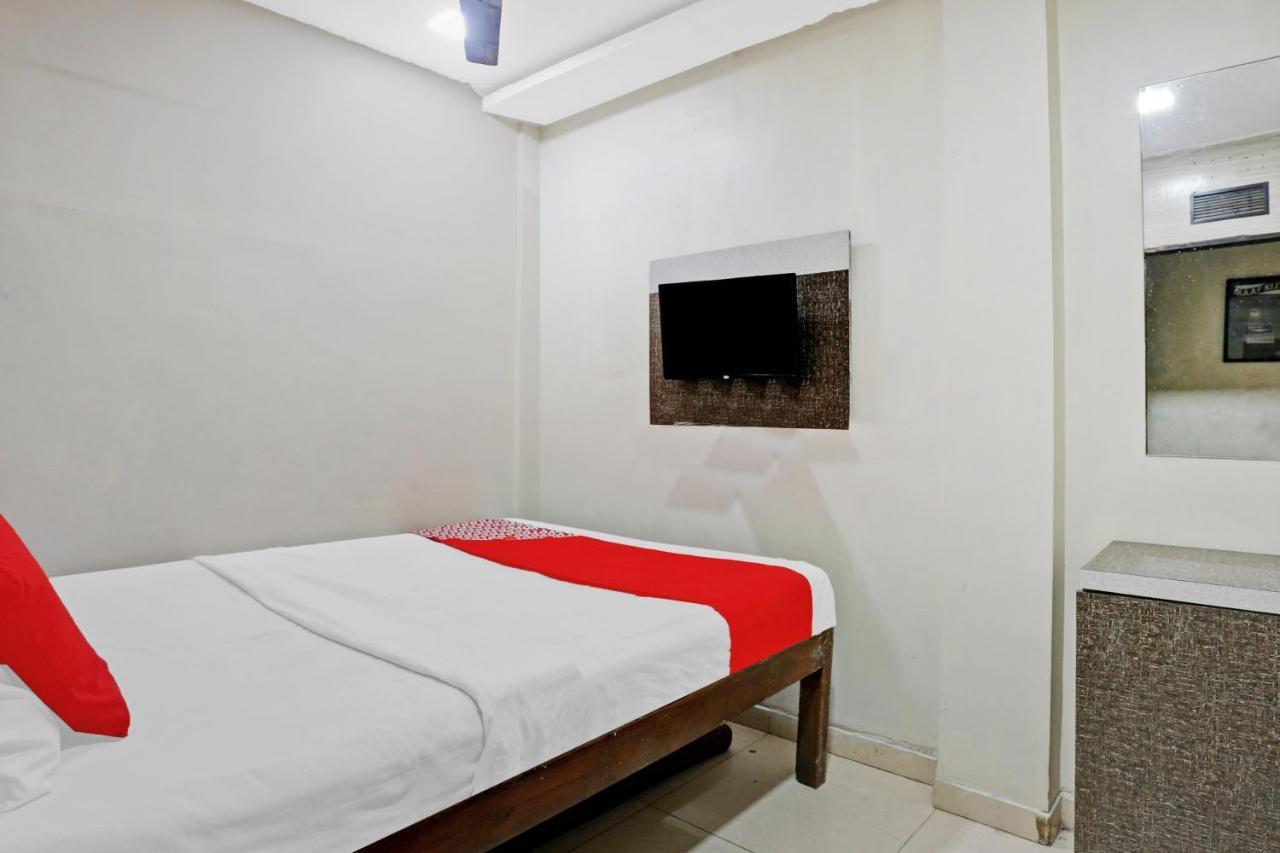 Oyo 84398 Maroshi Residency Mumbai Dış mekan fotoğraf